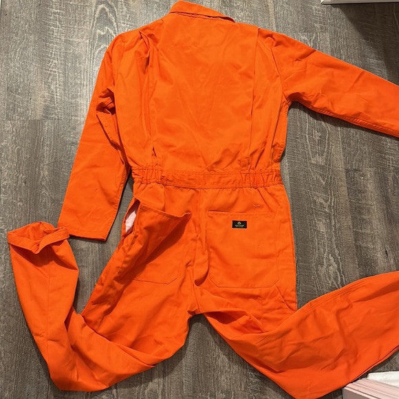 Orange Coverall Vet Scrubs - Picture 4 of 5